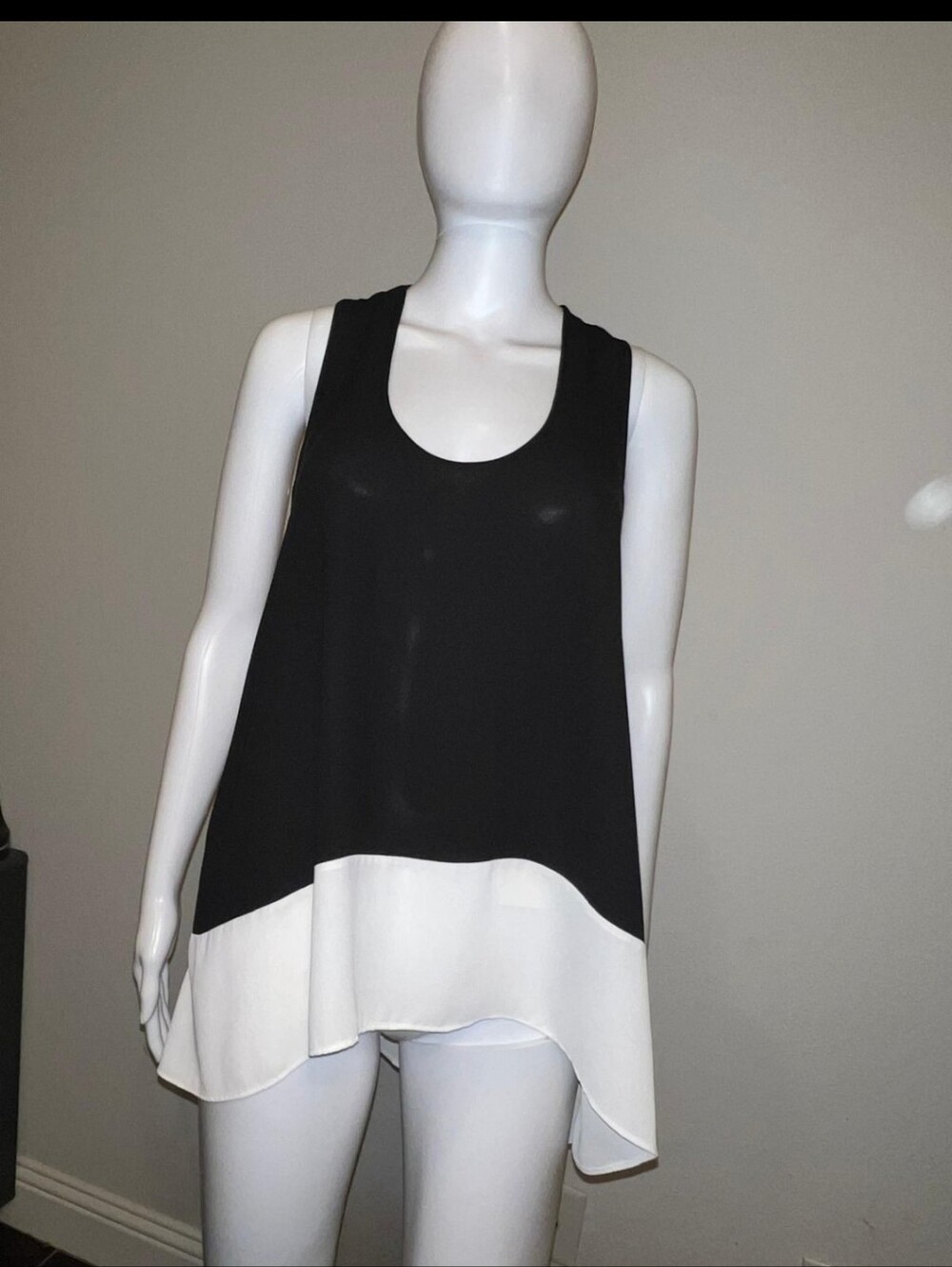 Black and White Sleeveless Colorblock Swing Tank Top Bcbg Maxazria